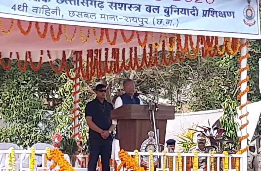 cg_home_minister.jpg छत्तीसगढ़ सशस्त्र बल के दीक्षांत समारोह में बोले गृहमंत्री, आपकी असली ट्रेनिंग अब शुरू होगी