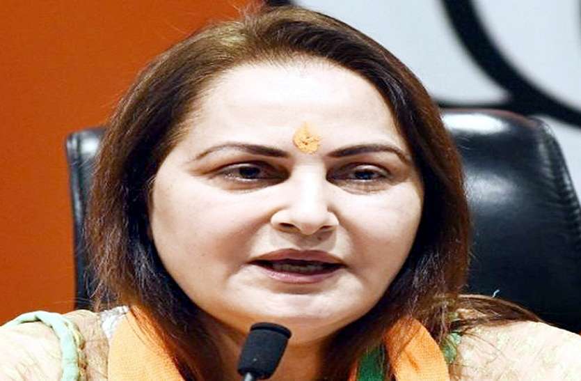 jaya_prada.jpg आजम खान के जेल जाने के बाद जया प्रदा की बढ़ी मुश्किलें, गैर जमानती वारंट जारी