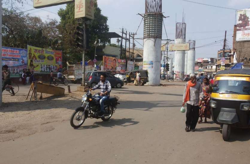 Speed breakers will be installed in city routes शहर के अंदरूनी मार्ग में तेज नहीं दौड़ पाएंगे वाहन, कराया जा रहा ये काम....