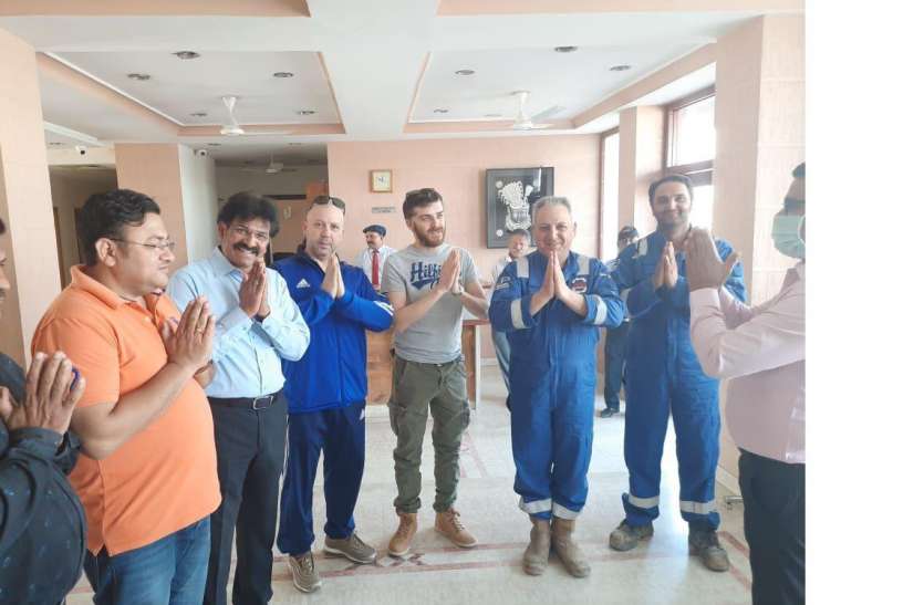 Screening of foreign nationals of Italy, team arrived in hotels Corona: इटली के विदेशी नागरिकों की स्क्रीनिंग, होटलों में पहुंची टीम