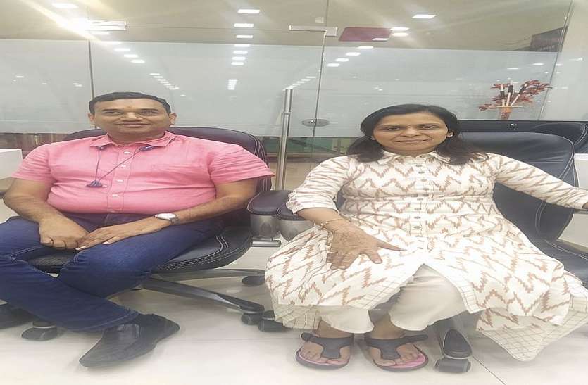 पति की आंखें बन मीनू ने दिखाई नई राह पति की आंखें बन मीनू ने दिखाई नई राह
