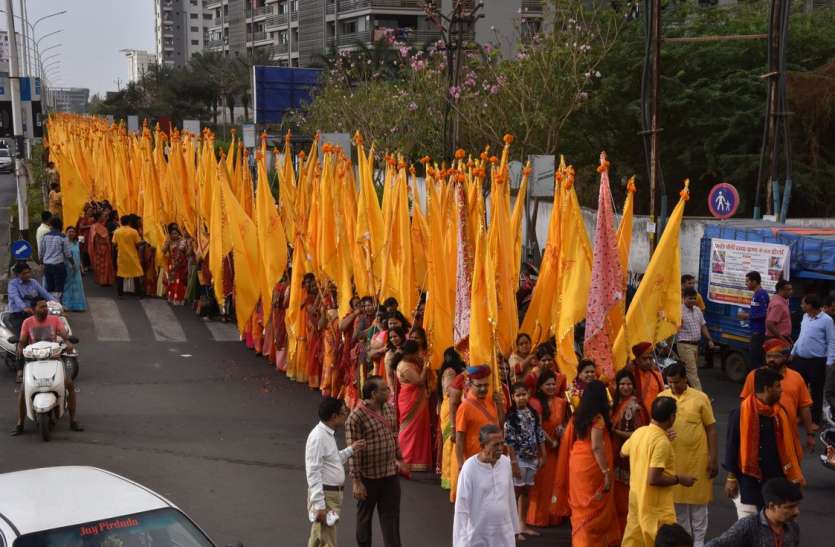 पैदल चालणिया क सागे चाले बाबो श्याम... पैदल चालणिया क सागे चाले बाबो श्याम...