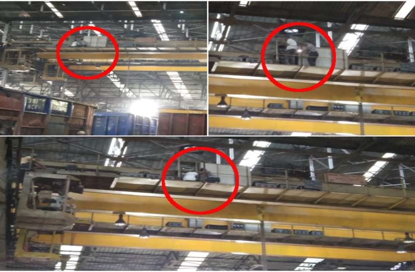 रेलवे कारखाने में बड़ा हादसा, खुले आम उड़ रही सुरक्षा व्यवस्था की धज्जियां, बिना सेफ्टी किट काम करने को कर्मचारी मजबूर रेलवे कारखाने में बड़ा हादसा, खुले आम उड़ रही सुरक्षा व्यवस्था की धज्जियां, बिना सेफ्टी किट काम करने को कर्मचारी मजबूर