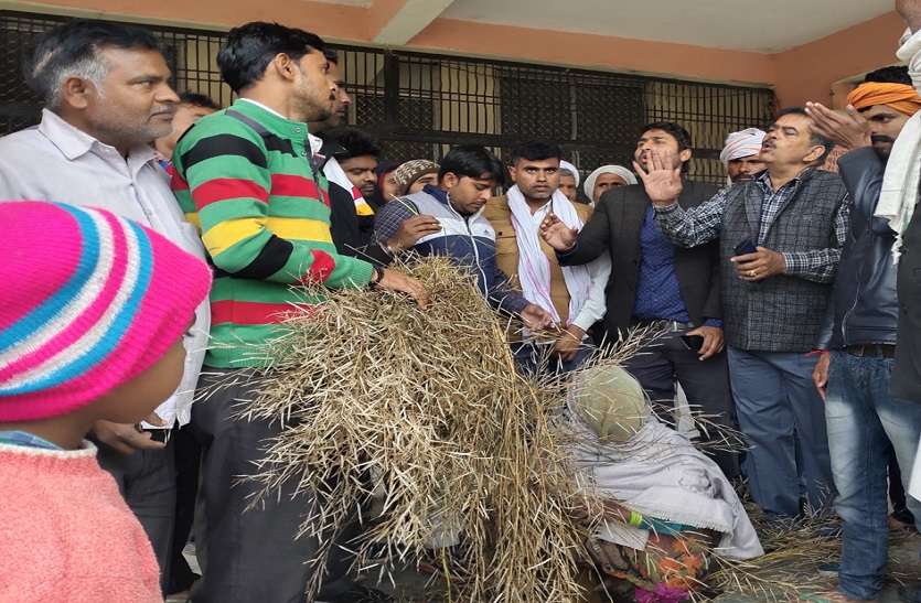 भाजपा कर रही राजनीति, एसपी को कहा है वीडियोग्राफी कर करें कार्रवाई भाजपा कर रही राजनीति, एसपी को कहा है वीडियोग्राफी कर करें कार्रवाई