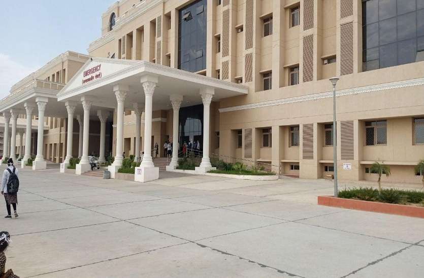 ruhs1.jpg कोरोना वायरस पांच विदेशी संदिग्धों के आरयूएचएस किया शिफ्ट