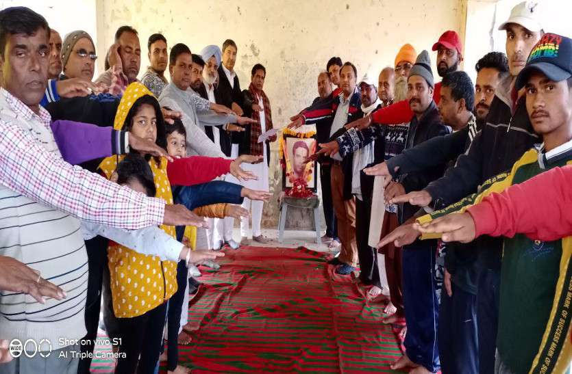 ‘प्लास्टिक का उपयोग वातावरण के लिए हानिकारक, रहें सावधान’ ‘प्लास्टिक का उपयोग वातावरण के लिए हानिकारक, रहें सावधान’