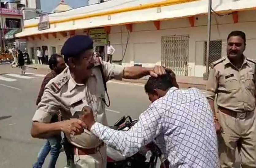 Broken policeman's statement on devotee श्रद्धालु पर टूटा पुलिस का कहर, एसपी ने हटाया दिए जांच के आदेश