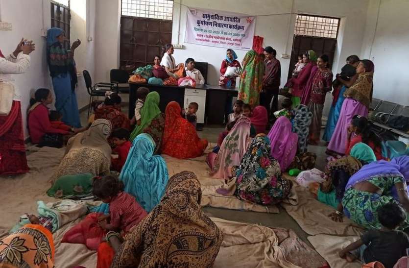 जहां देना था पोषण, वहीं दिनभर भूखी रही महिलाएं जहां देना था पोषण, वहीं दिनभर भूखी रही महिलाएं