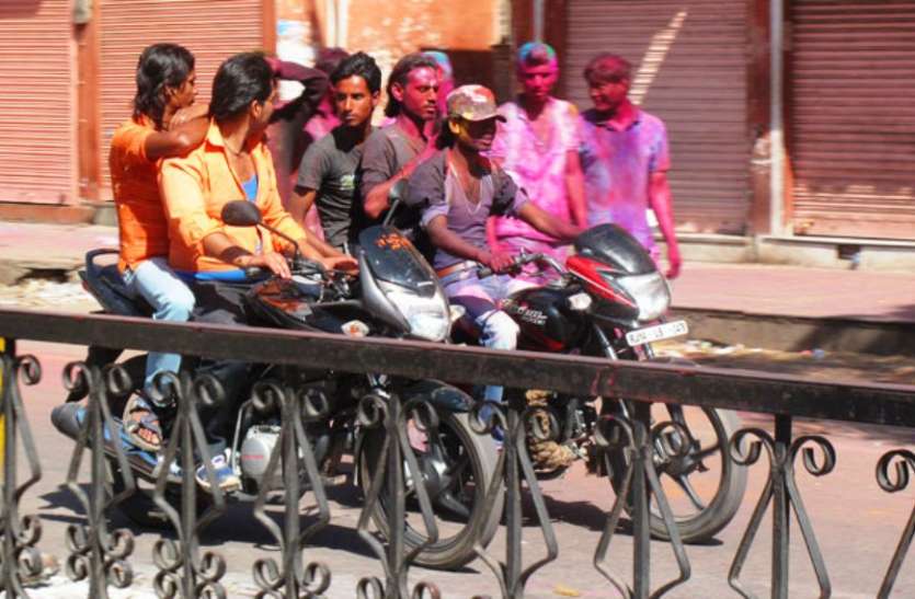 sitapur-police-make-big-plane-for-holi-celebration होली पर हुड़दंगियों ने अगर की यह शरारत, तो पुलिस करेगी यह बड़ी कार्रवाई...