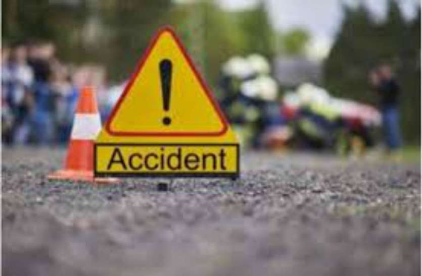 BREAKING होली रंग पड़े फीके, भीषण सड़क हादसे में 32 घायल BREAKING होली केे रंग पड़े फीके, भीषण सड़क हादसे में 32 घायल