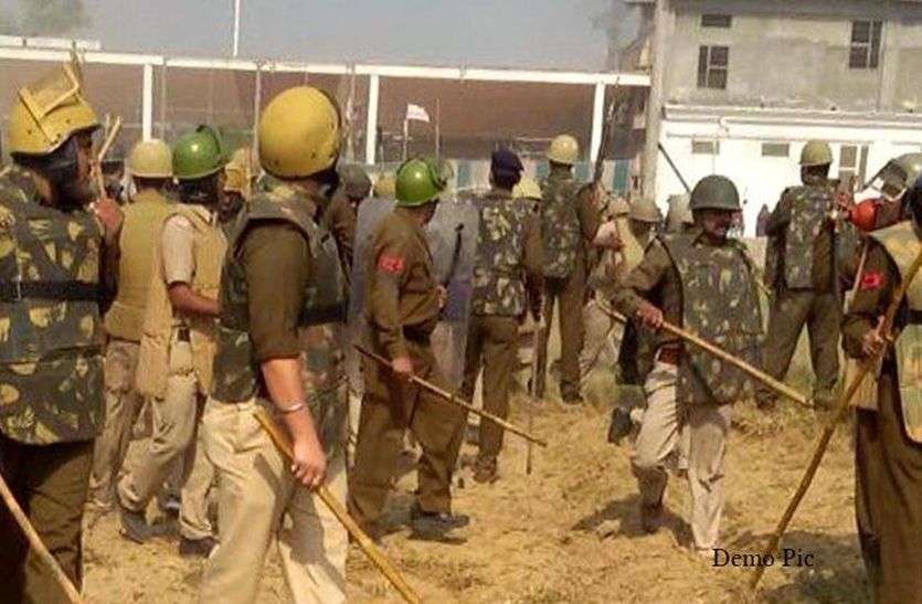 Attack On Alwar Police On Holi होली के दिन आरोपियों ने पुलिस पर किया पथराव व लाठी-डंडों से हमला, जवाब में पुलिस ने की फायरिंग, DSP समेत 5 पुलिसकर्मी घायल