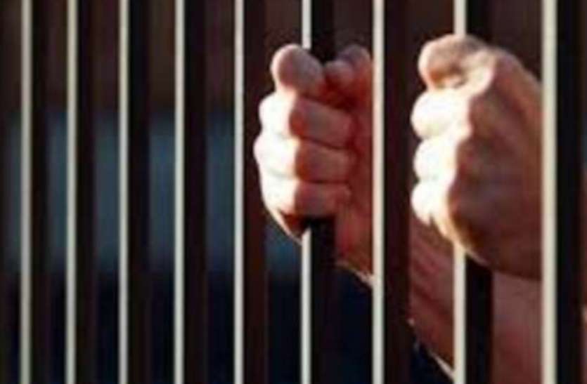 जनगणना कार्य न करने पर जाना होगा जेल, अफसर ने कहा नहीं करुंगा जनगणना चाहें मुझे निलंबित या बर्खास्त करा दें जनगणना कार्य न करने पर जाना होगा जेल, अफसर ने कहा नहीं करुंगा जनगणना चाहें मुझे निलंबित या बर्खास्त करा दें