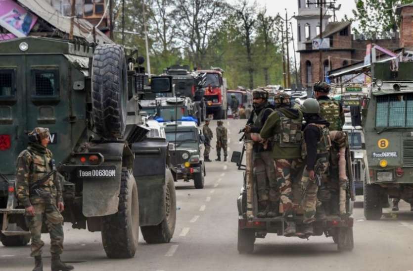 anantnagterrorist.jpeg Jammu-Kashmir: मुठभेड़ में हिजबुल और लश्कर के 4 आतंकी ढेर, अनंतनाग-कुलगाम में इंटरनेट सेवाएं बंद