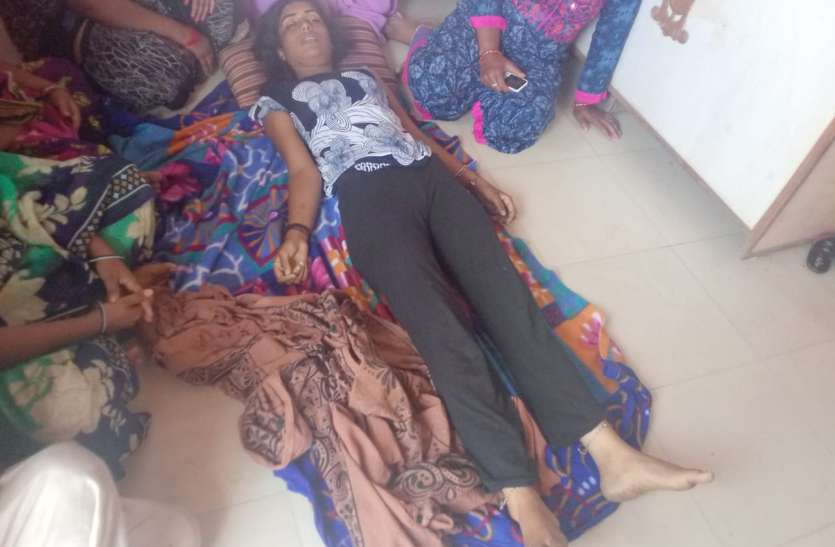 nursing student hanged बीमारी से परेशान नर्सिग की छात्रा ने लगाई फांसी