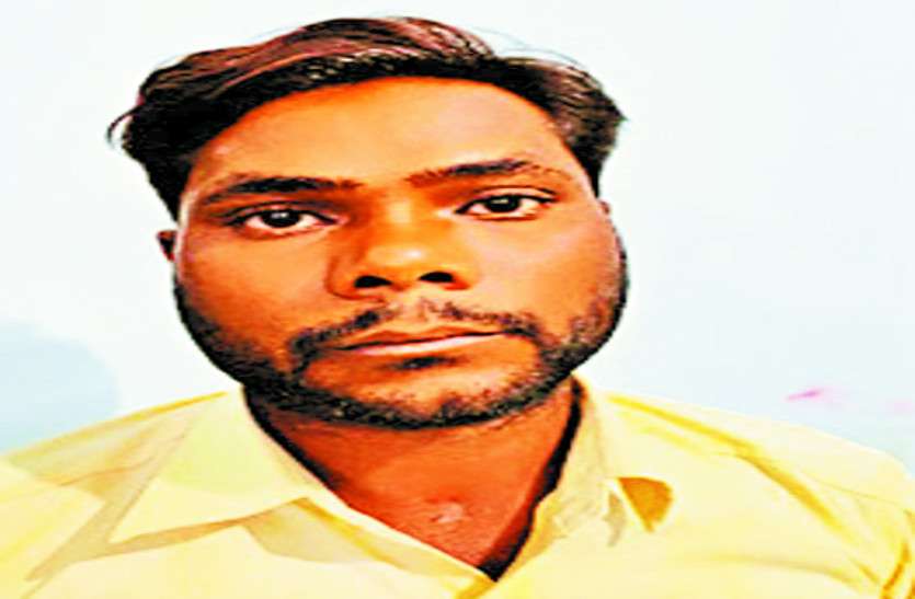 सगी बहनों से मामा ने किया दुष्कर्म, दोनों ने पेड़ में फांसी लगाकर कर ली आत्महत्या, सुसाइड नोट से खुला राज