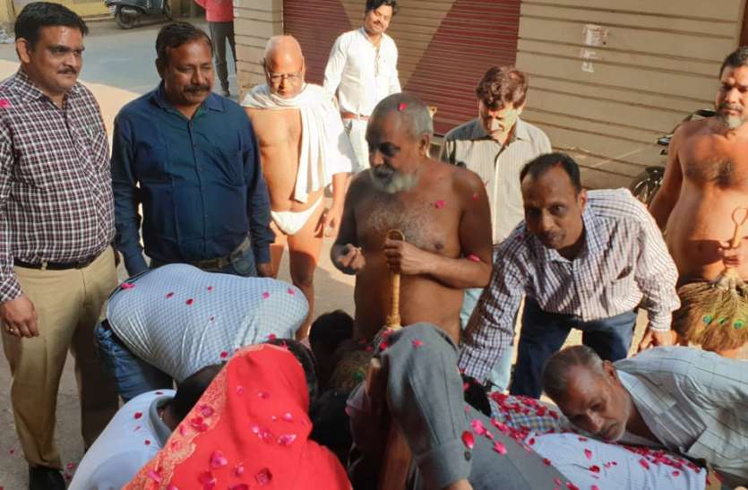 आत्म कल्याण के लिए पवित्र मन है सशक्त माध्यम आत्म कल्याण के लिए पवित्र मन है सशक्त माध्यम