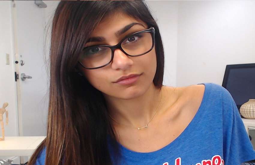 mia khalifa is getting married with boyfriend robert sandberg ???? ...