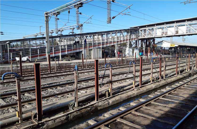 Corona virus Ninety thousand train tickets canceled in three days