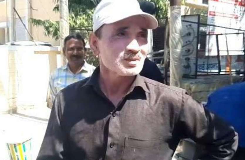 meerut Coronavirus: 10 रुपये की चाय से दूर भागेगा कोरोना, मेरठ का चायवाला कर रहा दावा