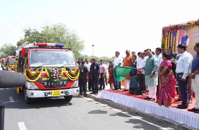 Ahmedabad News राज्य में पहली बार पांच क्षेत्रीय दमकल कार्यालय कार्यरत: सीएम Ahmedabad News राज्य में पहली बार पांच क्षेत्रीय दमकल कार्यालय कार्यरत: सीएम