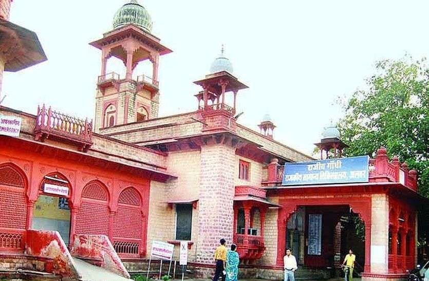 CoronaVirus Suspected Patients Admit In Alwar General Hospital बड़ी खबर : अलवर सामान्य अस्पताल में भर्ती हुए कोरोना के पांच संदिग्ध मरीज, आज आएगी रिपोर्ट