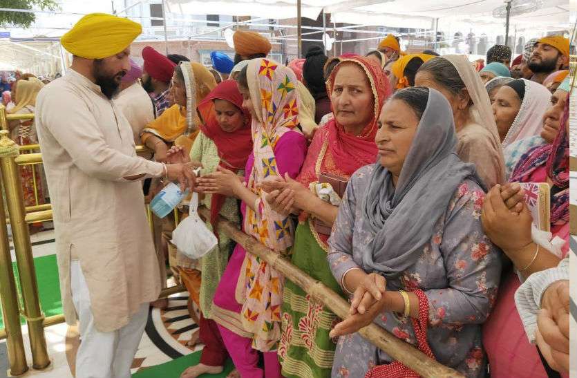 golden_temple_seva4.jpg