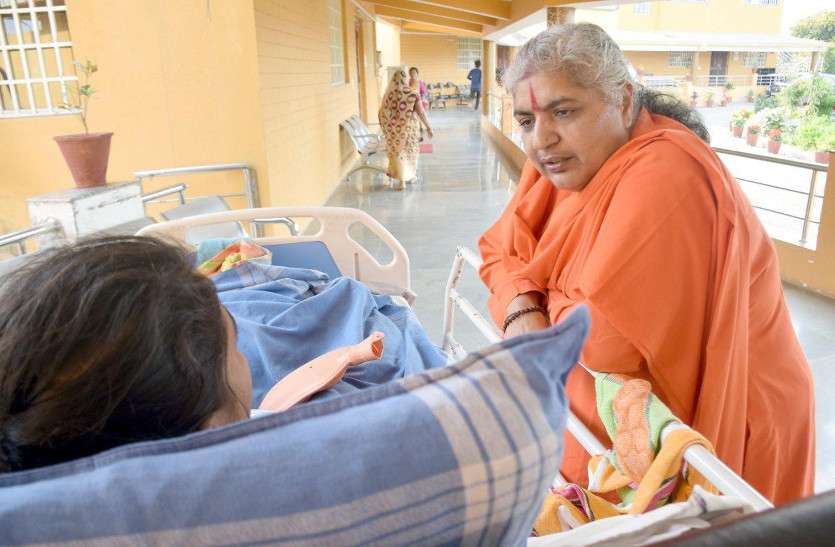 hospital_1.jpg जबलपुर की ज्ञानेश्वरी दीदी ने कैंसर मरीजों के लिए बनाया घर जैसा अस्पताल