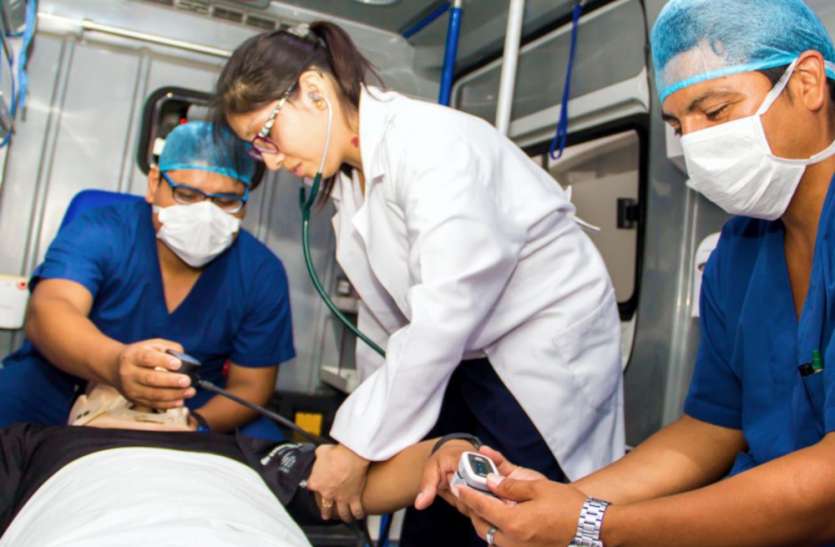 Corona Virus in UP कोरोना से घबराइये नहीं, फ्री इलाज के लिए तैयार है हजारों बेड का इमरजेंसी हॉस्पिटल