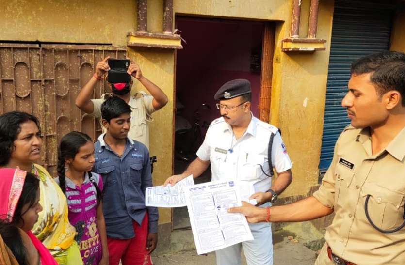 कोरोना वायरस: जागरूकता के लिए पुलिस टीम उतरी कोरोना वायरस: जागरूकता के लिए पुलिस टीम उतरी