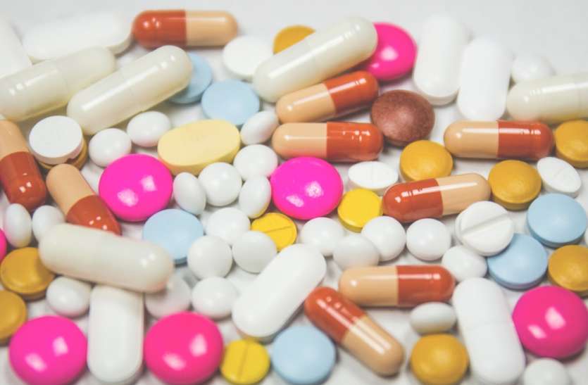 medicine.jpeg घबराएं नहीं घर बैठे मिलती रहेंगी दवाइयां हेल्पलाइन नम्बर 9907137334 पर करें फोन