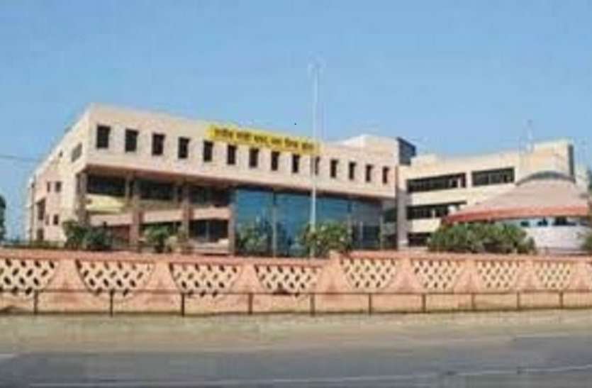 सामुदायिक भवनों को आइसोलेशन सेन्टर बनाए जाएंगे सामुदायिक भवनों को आइसोलेशन सेन्टर बनाए जाएंगे