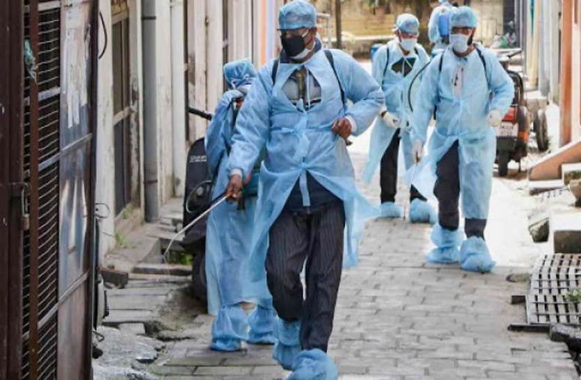 section_144_1.jpg Coronavirus: रायपुर के समता कॉलोनी, चौबे कॉलोनी और गुढि़यारी पूरी तरह सीलबंद, दुकानों को बंद करने का आदेश