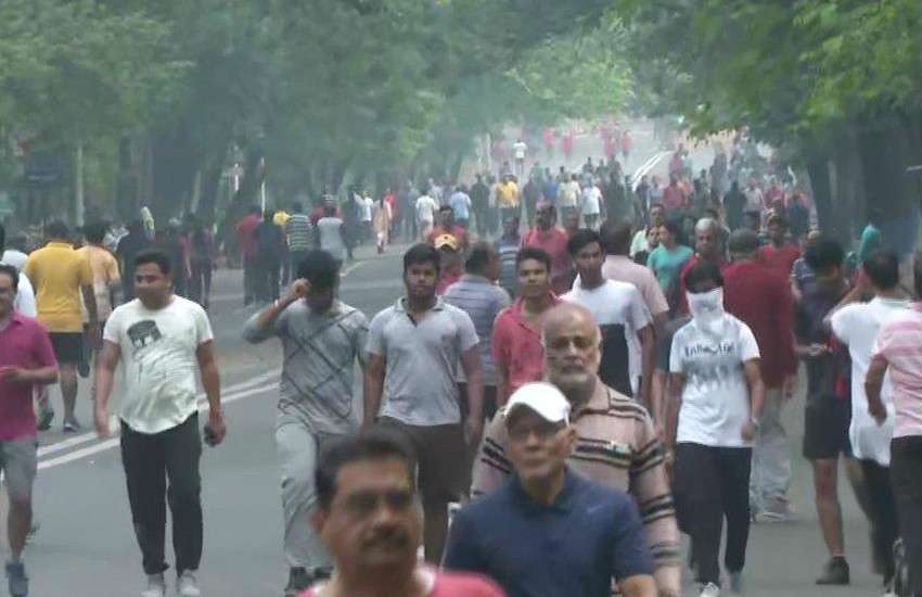 workout_on_roads_open_areas_in_nagpur_as_gyms_closed.jpg