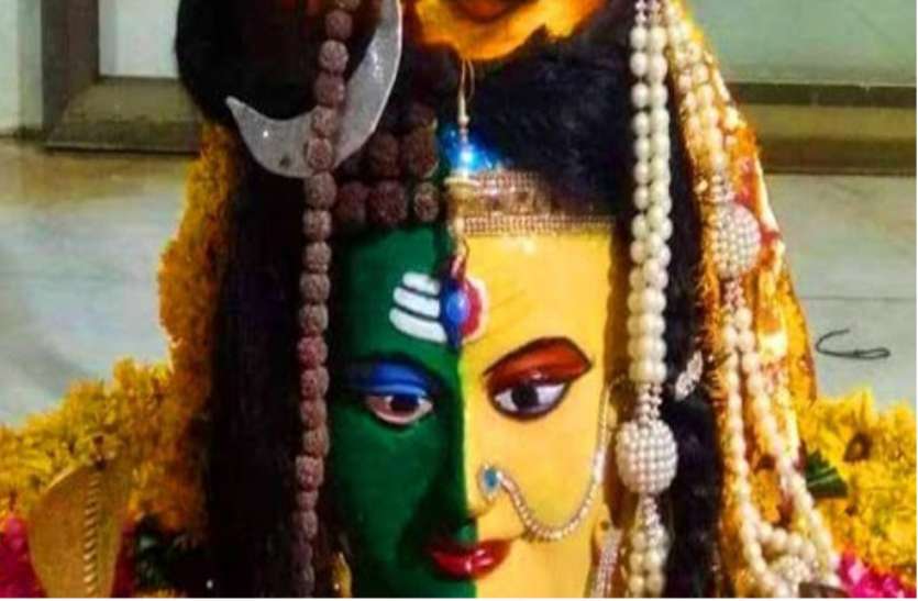 शनि प्रदोष व्रतः शनिवार शाम ऐसा करते ही प्रसन्न हो जाएंगे महादेव शनि प्रदोष व्रतः शनिवार शाम ऐसा करते ही प्रसन्न हो जाएंगे महादेव