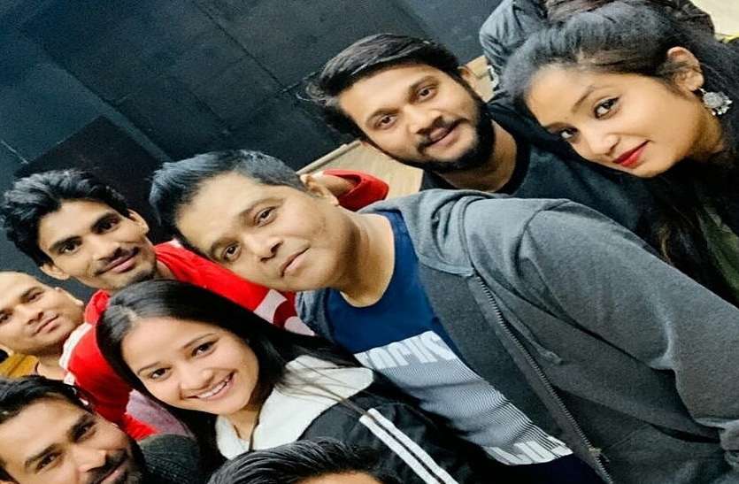 ये हैं ऋतिक के डांस गुरु जिन्होंने रणवीर, श्रद्धा और अर्जुन कपूर को भी सिखाई डांस की एबीसीडी