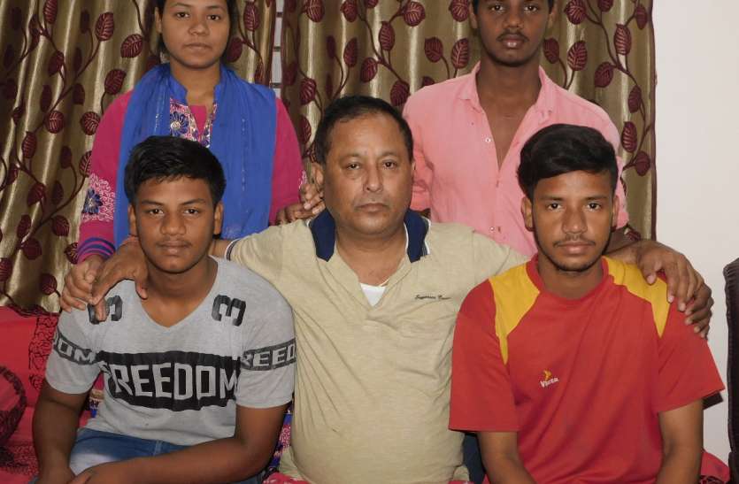 अनाथ बच्चों को घर में दिया सहारा, पेरेन्ट्स बन कर रहे पालन-पोषण अनाथ बच्चों को घर में दिया सहारा, पेरेन्ट्स बन कर रहे पालन-पोषण