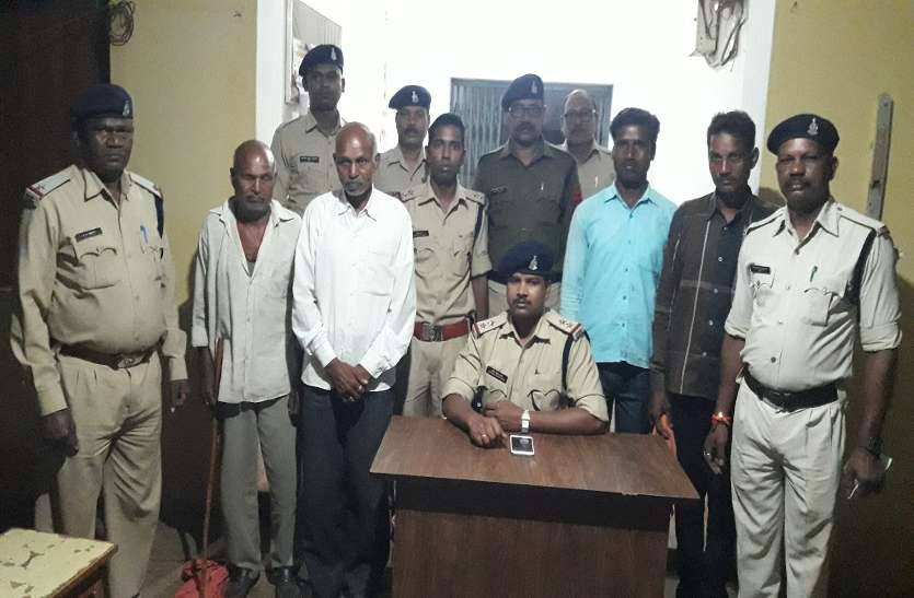 महिला को टोनही कह इतना प्रताडि़त किया कि रात में आत्महत्या कर ली, सुसाइडल नोट में आरोपियों को बताया दोषी