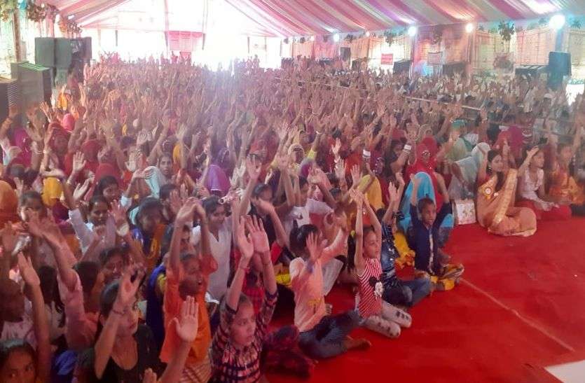 भागवत कथा के अंतिम दिन भक्तिरस में डूबा केशवना भागवत कथा के अंतिम दिन भक्तिरस में डूबा केशवना