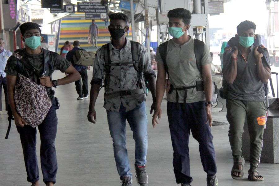 कोरोना का खौफ, सूना होने लगा मैजेस्टिक बस अड्डा