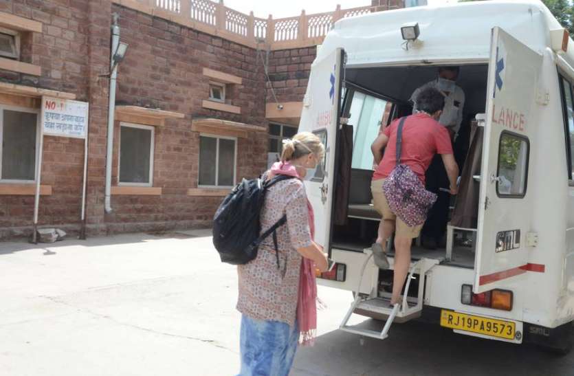 coronavirus suspected patients admitted to MDM hospital of jodhpur कोरोना संदिग्ध ने बयां की पीड़ा : जितना बैंगलुरु से आने में नहीं लगा, उतना अस्पताल पहुंचाने में लगा दिया समय