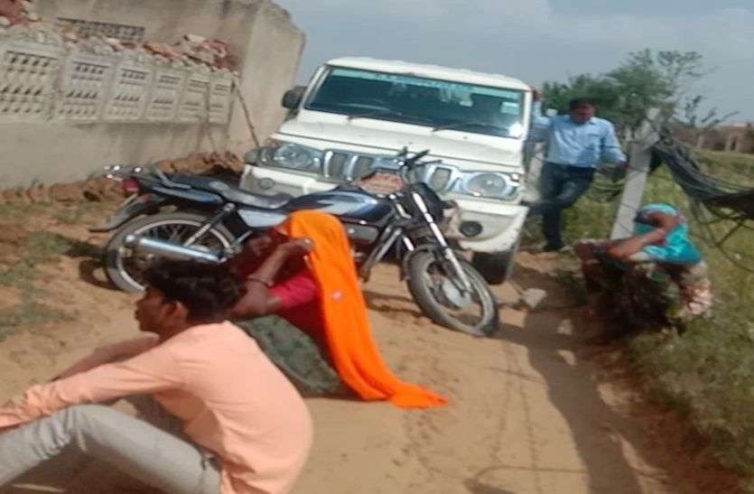 बूढ़ी बहनों की ढाणी में विजिलेंस टीम पर पथराव बूढ़ी बहनों की ढाणी में विजिलेंस टीम पर पथराव