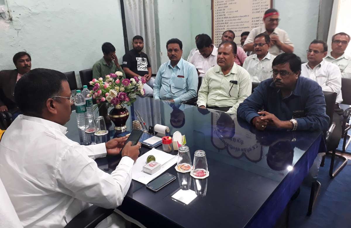 employees of District Cooperative Bank gave a warm welcome