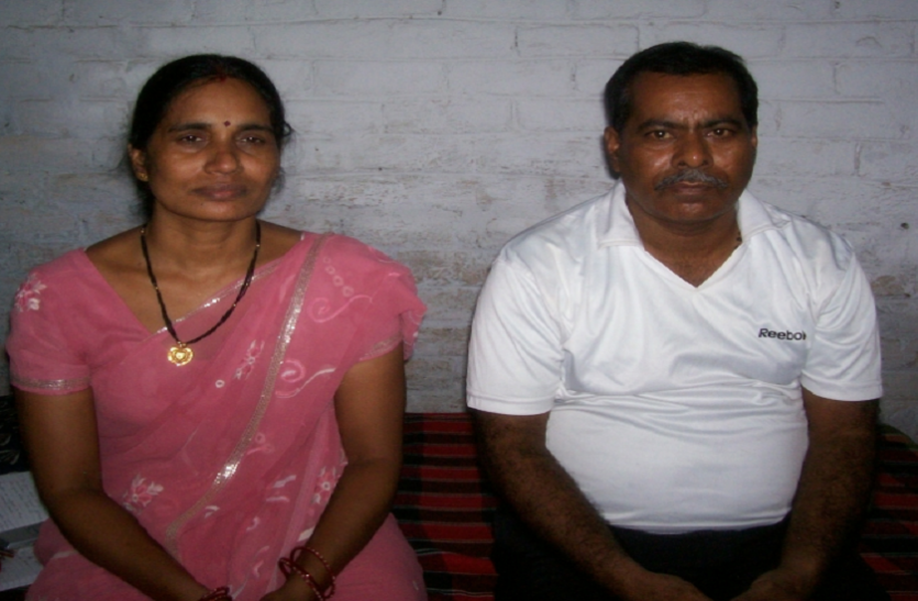 t.png निर्भया को याद कर नम हुईं पिता बद्रीनाथ की आखें- 'उसकी शादी न देख पाने का अफसोस रहेगा'