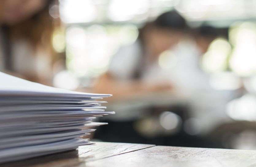copy checking Copy checking: विश्वविद्यालय के लिए आसान नहीं कॉपियों का केंद्रीयकृत मू्ल्यांकन