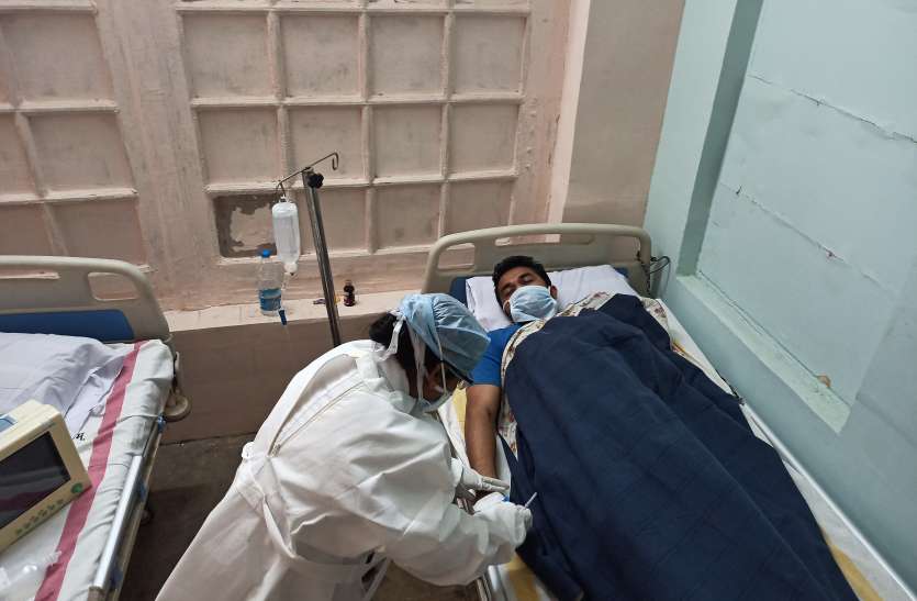 अवैध शराब परिवहन का आरोपी कोरोना संदिग्ध निकला, आइसोलेशन वार्ड में भर्ती अवैध शराब परिवहन का आरोपी कोरोना संदिग्ध निकला, आइसोलेशन वार्ड में भर्ती