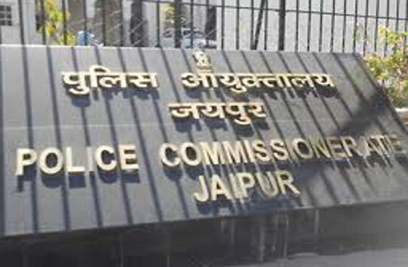 चोरी व लूट की योजना बनाते चार बदमाश गिरफ्तार,पुलिस को उम्मीद वारदातों का होगा खुलासा चोरी व लूट की योजना बनाते चार बदमाश गिरफ्तार,पुलिस को उम्मीद वारदातों का होगा खुलासा