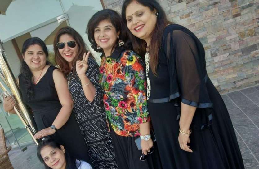 Fashion, City Girls, Women's, Trend, Stylish Look, Fabric सिटी गल्र्स व वीमेंस ने फैशन में किया बदलाव