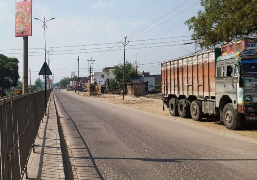 Janta Curfew : लखनऊ, बरेली, गाजियाबाद और गोरखपुर समेत पूरे यूपी में पसरा सन्नाटा, जानें- प्रमुख शहरों का हाल