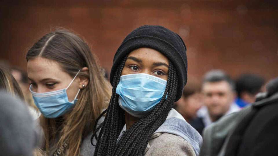 उपयोग के बाद ऐसे नष्ट करें अपना मास्क, नहीं तो जानवरों में भी फैल सकता है ये वायरस