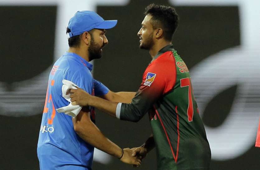 shakib_and_rohit.jpg कोरोना की दहशत: फ्लाइट से अमरीका पहुंचे शाकिब ने खुद को 14 दिन के लिए किया आइसोलेटेड